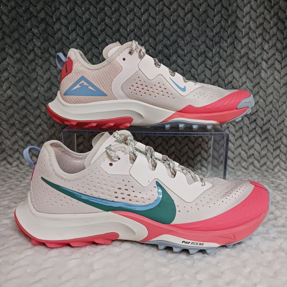 Nike Air Zoom Terra Kiger 7 Light Soft Pink Women's Trail Running Shoes Size 8